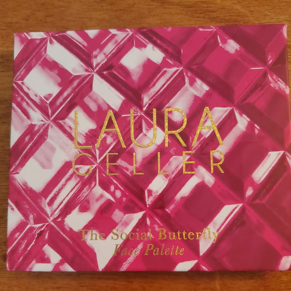 A little treat for yourself! NEW Laura Geller Face Palette